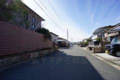 大きな車でも駐車しやすいため、車のサイズを気にせず好きな車に乗れます。