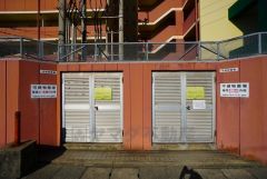 しっかりと扉の閉まるゴミ置き場。ゴミが散らかる心配もありません。