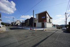 落ち着いた住宅地内で快適な生活を実現してみませんか。