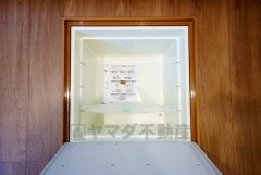 キッチンにある床下収納は、居住スペースを減らさずに買い置きの調味料や非常食などを保管することができます。