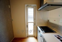 同仕様写真。外に一時的にゴミを置くことができ、室内を清潔に保てます。