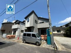 現地（2026年5月29日）撮影。福間駅徒歩4分、小学校も徒歩9分と毎日の通勤・通学・買い物がしやすく、快適に過ごせます。