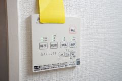浴室暖房乾燥機付き＾＾梅雨の時期や花粉、PM2.5が酷いときなどの洗濯を干すのに重宝しそうですね＾＾