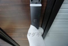 万が一落としてしまっても町の鍵屋さんなどでは簡単に合鍵を作ることができないので、防犯性が高く安心です。