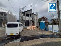 現地（2025年12月16日）撮影。一戸建ての多いエリア。落ち着いた雰囲気で快適な生活を送れます。