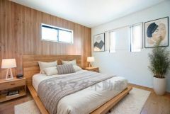 家具はイメージです。ご夫婦お二人のプライベートシーンを演出する寝室は、大容量のウォークインクローゼット付き。