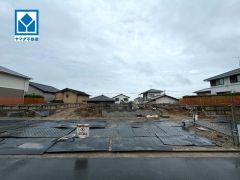 現地（2026年6月8日）撮影。美和台小学校徒歩8分＾＾長期優良住宅。お気に入りの家具とインテリアで素敵な部屋を作りましょう＾＾