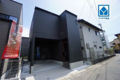 JR和白駅徒歩10分。スーパー・コンビニ・ドラッグストア徒歩7分圏内と周辺環境充実＾＾快適でゆとりのある生活空間で新生活を始めましょう^^