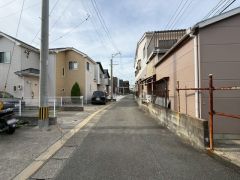 住人以外の車の進入も少なく、小さなお子様を持つご家庭にも安心です。