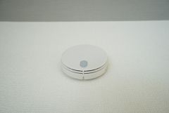 同仕様写真。火災発生をいち早く知らせてくれる火災報知器は標準装備です。