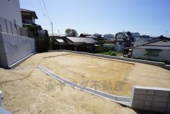 住人以外の車の進入も少なく、小さなお子様を持つご家庭にも安心です。