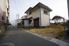 大型車の通行が少なく、騒音や振動が少ないので静かで快適な生活を送れます。