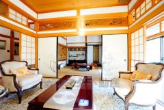 玄関から和室へ直接入れる動線をつくることで、来客時の個室として活用できます。お友達やご親戚のお泊り部屋としても使えます。