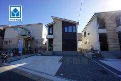 奈多小学校徒歩5分、お子様も無理なく通学できます＾＾スーパーやコンビニなども近く周辺環境充実。快適でゆとりのある生活空間で新生活を始めましょう^^