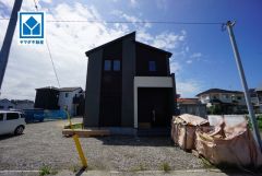 奈多駅徒歩3分、奈多小学校徒歩6分＾＾毎日の通勤・通学・買い物がしやすく、快適に過ごせます。