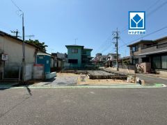 現地（2026年5月18日）撮影。JR福工大前駅徒歩11分でアクセス良好。スーパー、コンビニなども近く周辺環境も充実＾＾快適な新生活を始めませんか＾＾