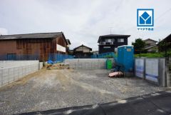 現地（2026年7月7日）撮影。福間小学校徒歩5分＾＾スーパーやコンビニなども近く周辺環境充実。快適でゆとりのある生活空間で新生活を始めましょう^^