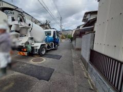 現地（2025年12月15日）撮影。住人以外の車の進入も少なく、小さなお子様を持つご家庭にも安心です。落ち着いた住宅地内で快適な生活を実現してみませんか。