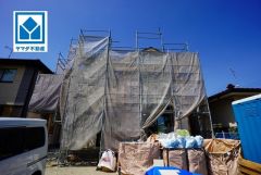 現地（2025年5月8日）撮影。スーパーやコンビニなども近く周辺環境充実。快適でゆとりのある生活空間で新生活を始めましょう^^