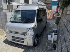 駐車スペースはゆとりある2台分を確保。マイカー用に、お客さま用に、余裕を持ってご利用いただけます。