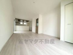 断熱性能の窓ガラスを採用。省エネ、光熱費カットにも貢献します。夏は涼しく、冬は暖かく快適に過ごせますよ＾＾