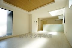 家族が集まる開放的なリビング。思い思いの時間を過ごしたり、家族みんなで食事をしたり、素敵な団らんの場になりますね＾＾