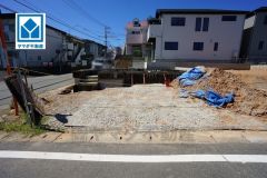 現地（2025年7月）撮影。2路線利用可能で都心へのアクセスの幅が広がります。毎日の通勤・通学・買い物がしやすく、快適に過ごせます。