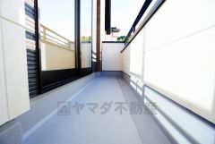 陽当たりの良いバルコニーです。お洗濯やお布団干しはもちろん、日光浴スペースにも。