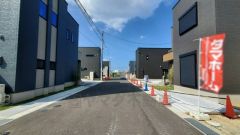 大型車の通行が少なく、騒音や振動が少ないので静かで快適な生活を送れます。