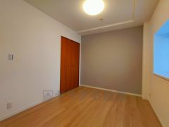 アクセントクロスがオシャレですね。インテリアでどんな部屋にするのか考えるのも楽しみです。