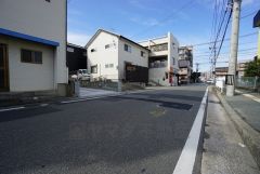 松島ICが近いので車での各所へのアクセス良好です。落ち着いた住宅地内で快適な生活を実現してみませんか。