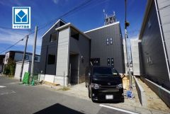 現地（2026年10月15日）撮影。ウォークインクローゼット3箇所確保＾＾アイランドキッチン、リビング階段で家族とのコミュニケーションがとりやすいです＾＾