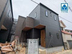 JR九産大前駅徒歩3分、都心へのアクセス良好。スーパーやコンビニなども近く周辺環境充実。快適でゆとりのある生活空間で新生活を始めましょう^^