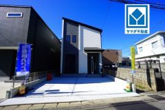 西鉄貝塚線「名島」駅徒歩5分、都心へのアクセス良好。スーパーやコンビニなども近く周辺環境充実。快適でゆとりのある生活空間で新生活を始めましょう^^