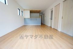 断熱性能の窓ガラスを採用。省エネ、光熱費カットにも貢献します。夏は涼しく、冬は暖かく快適に過ごせますよ＾＾