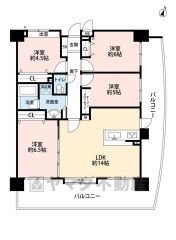 対面式キッチンを中心としたリビングダイニングは14帖。バルコニーは4部屋より出られて便利。暖かな陽射しがたっぷり差し込みます。