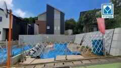 福間南小学校徒歩10分。スーパーやコンビニなども近く周辺環境充実。快適でゆとりのある生活空間で新生活を始めましょう^^