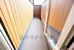 陽当たりの良いバルコニーです。お洗濯やお布団干しはもちろん、日光浴スペースにも。