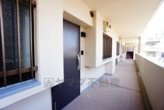 家の顔となる玄関扉がかっこいいと、たくさんの人を招き入れたくなりますね＾＾