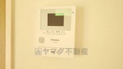 防犯性、セキュリティ対策に安心できるテレビモニター付きインターフォンです。セールスマン対策にもなり安心できます。