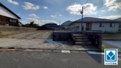 現地（2025年11月14日）撮影。 全2区画の新築戸建が新登場です。お気に入りの家具とインテリアでステキな部屋を作りましょう。