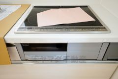 汚れてもサッとふける、お手入れのしやすいIHクッキングヒーター。オール電化なので経済的です。