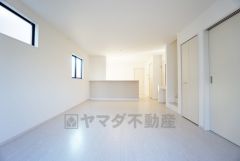 温かみのある雰囲気と、キッチンでの作業性を兼ね備え、家族の笑顔あふれる団らんのひと時をお過ごしいただける設計になっています。