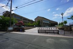 舞の里小学校