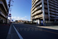 住人以外の車の進入も少なく、小さなお子様を持つご家庭にも安心です。