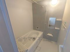 同仕様写真。お子様と入っても十分ゆったりサイズです。