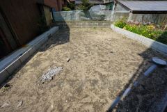 お子様と公園に行けない日も、のびのびお庭で遊べるのがうれしいですね。ガーデニングやお子様のプールなど大活躍です＾＾