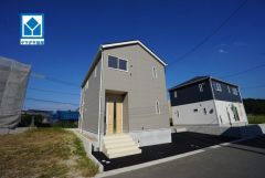 和室含む5SLDK＾＾南向き、全室2面採光で日当たり、風通し良好です＾＾新生活におススメな物件をご紹介させていただきます＾＾
