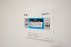 おいだき機能つきなのでお風呂に入る時間が異なるご家庭には嬉しいですね。ボタン一つで快適で便利な生活が＾＾