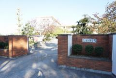 箱崎中学校